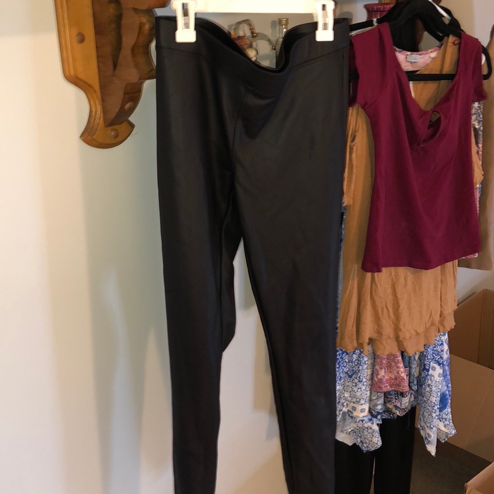 Leather leggings